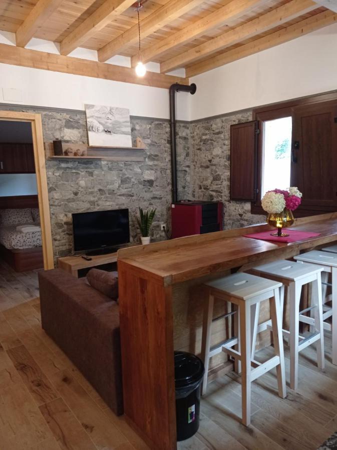Casa Rural Gueilones, Parque Natural De Ponga Sobrefoz Екстер'єр фото