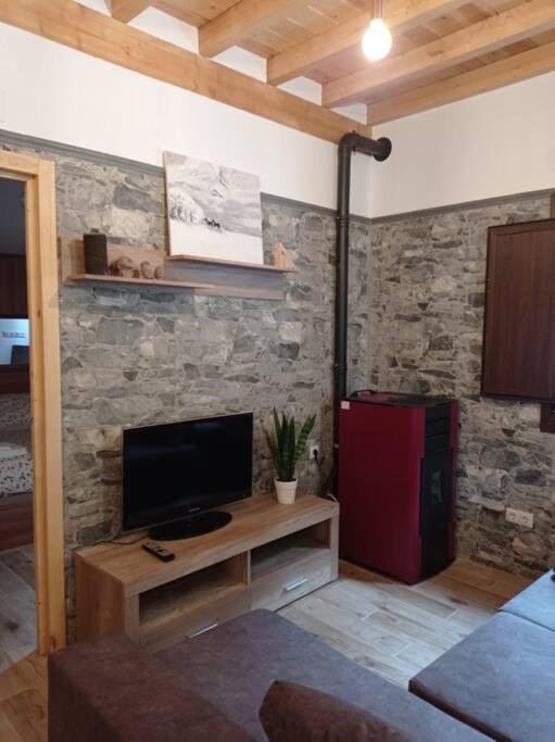 Casa Rural Gueilones, Parque Natural De Ponga Sobrefoz Екстер'єр фото